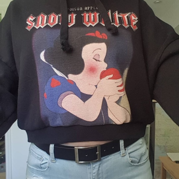 Snow white cropped hoodie - Picture 6 of 7